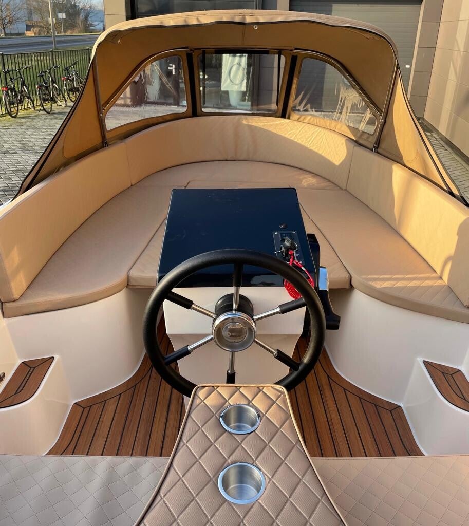 Lago Amore 595 Tender Sloop