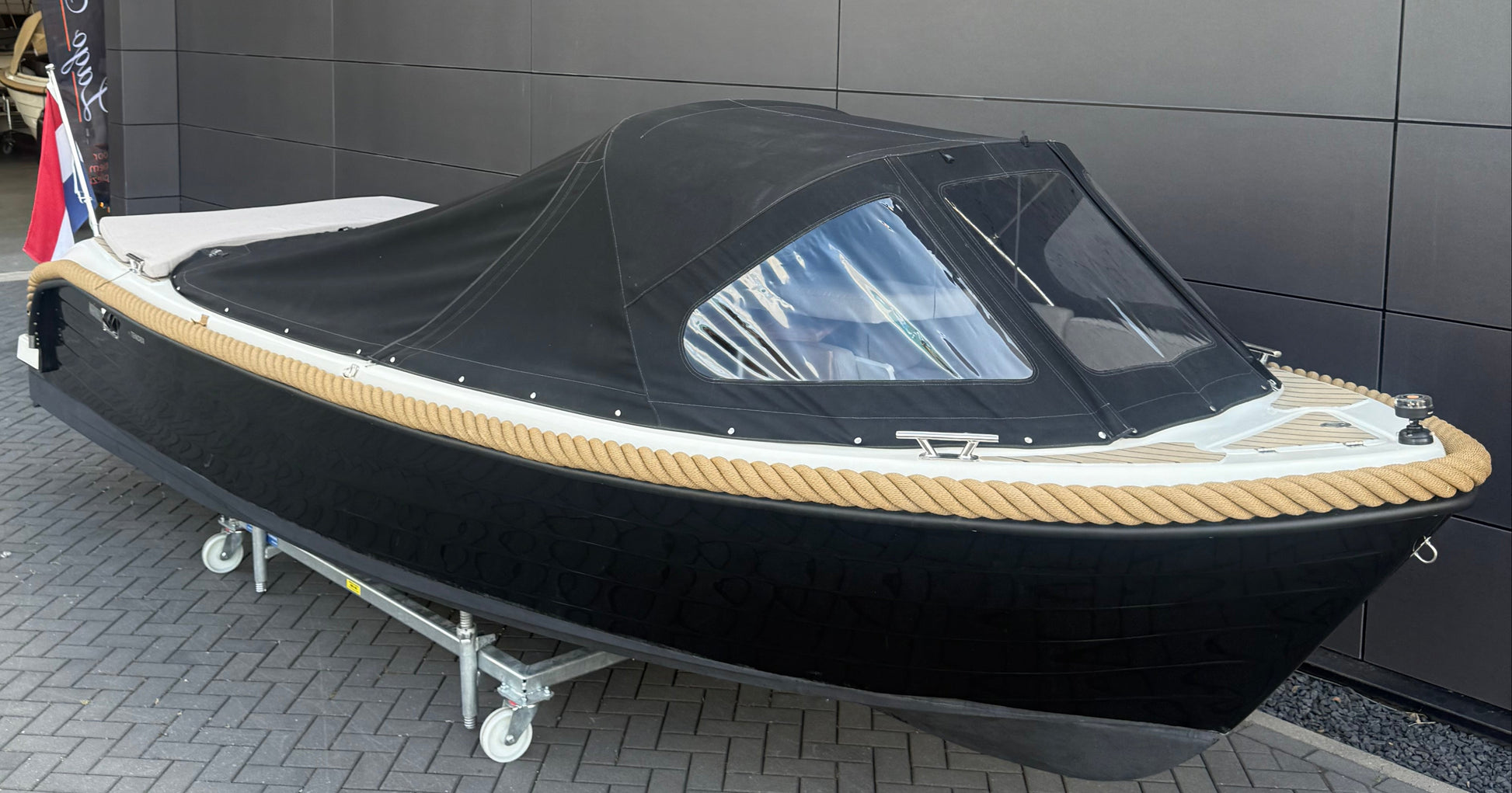 
Marinaut 590 Tendersloep 6 meter 8 personen