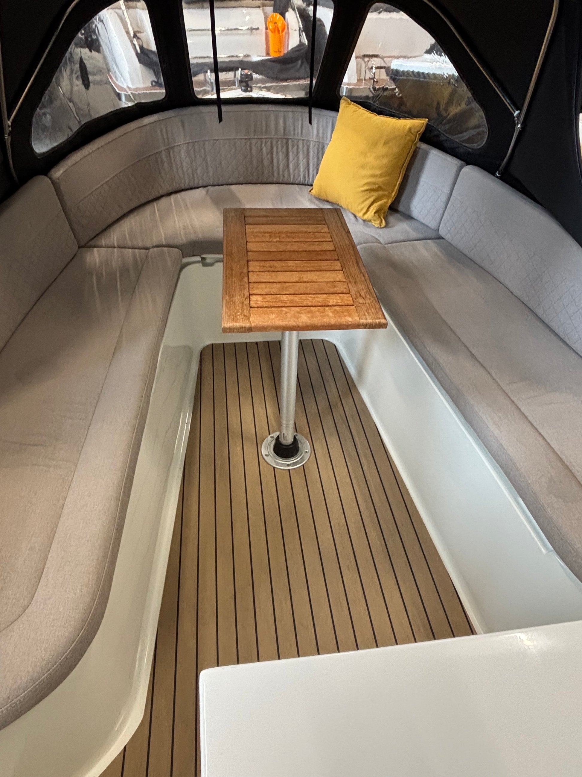 
Marinaut 590 Tendersloep 6 meter 8 personen