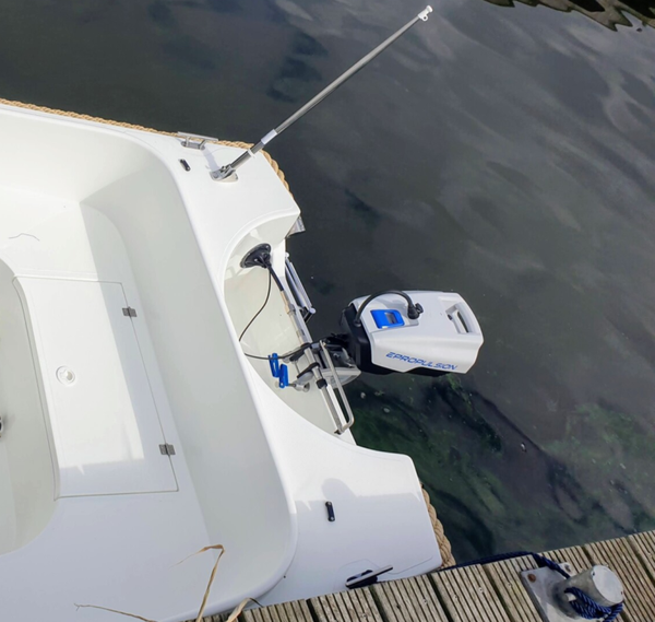 ePropulsion Spirit 1 kW Evo (Plus) met 1,3 kWh accu Elektrische buitenboordmotor — Kortstaart - Marinaut 