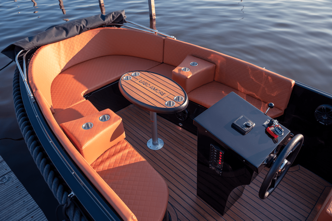 Lago Amore 595 Tender Sloop 