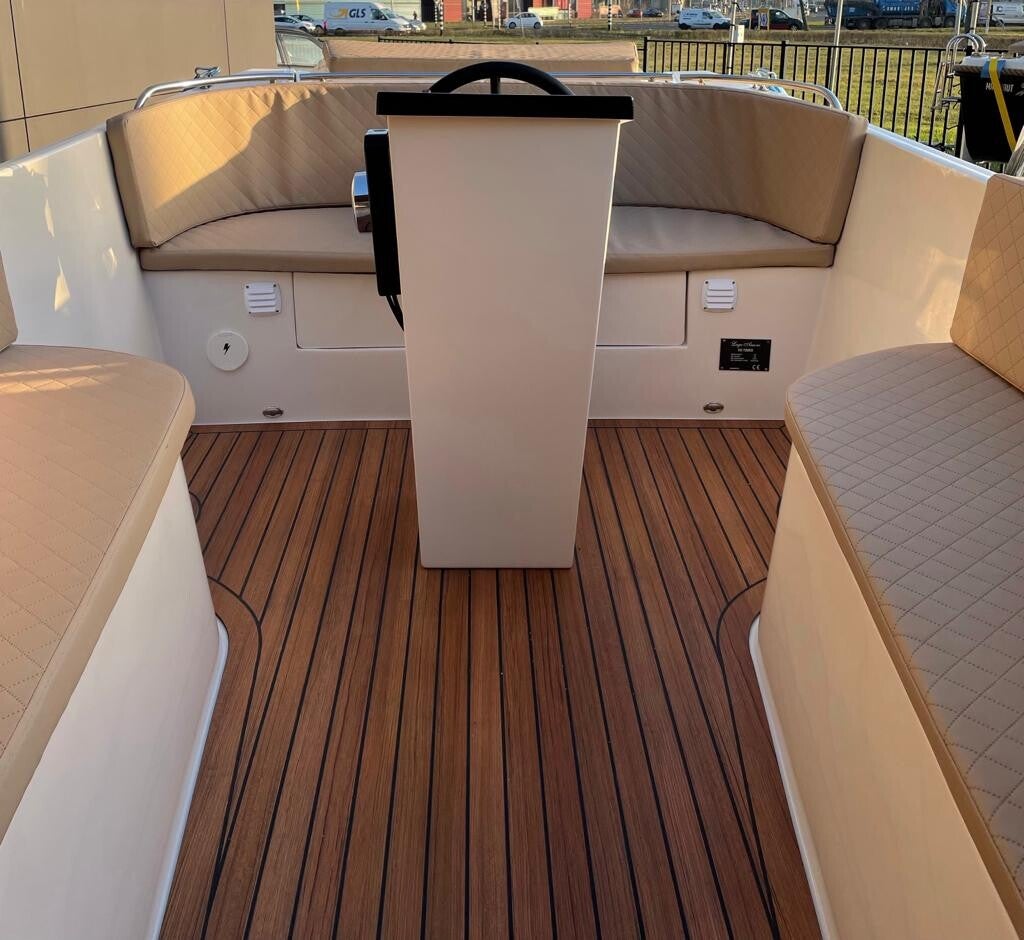Lago Amore 595 Tender Sloop 