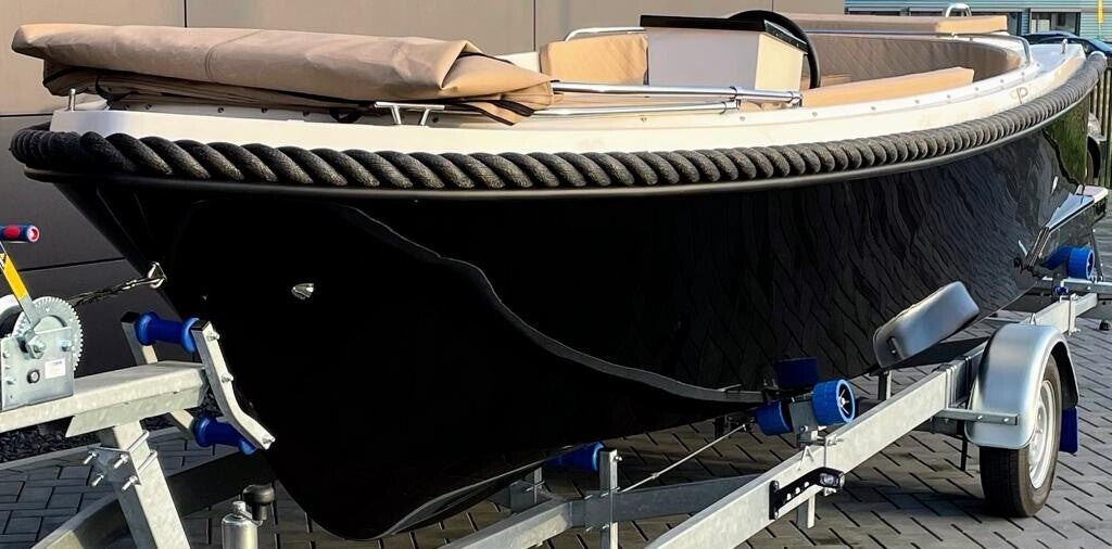 Lago Amore 595 Tender Sloop 