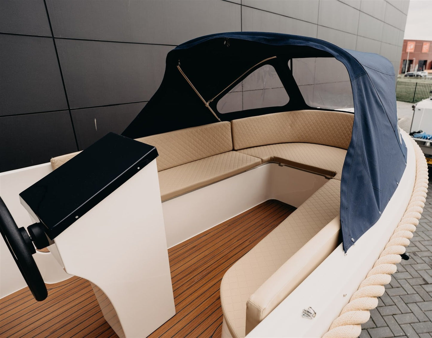 Lago Amore 595 Tender Sloop 