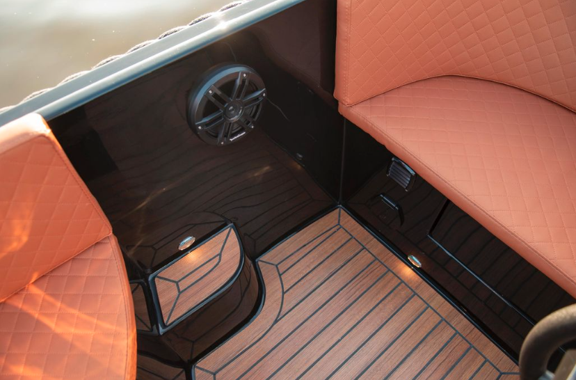 Lago Amore 595 Tender Sloop 