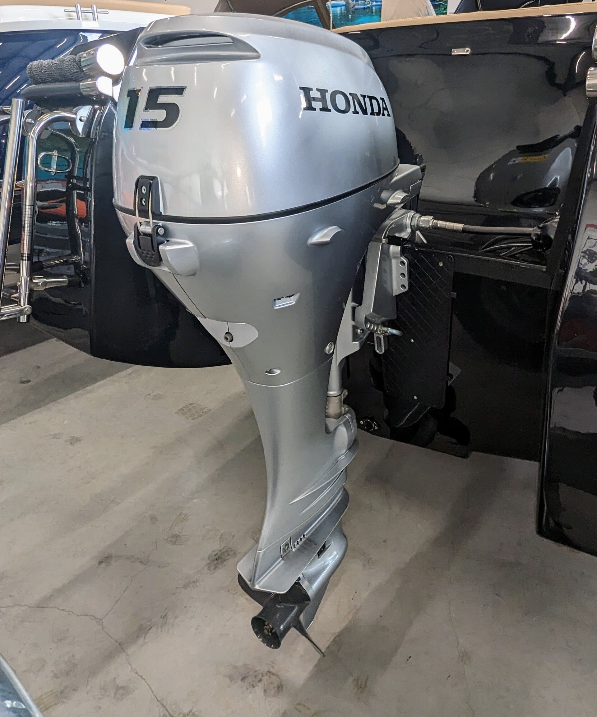 Honda 15 PK buitenboordmotor BF15 - Marinaut 