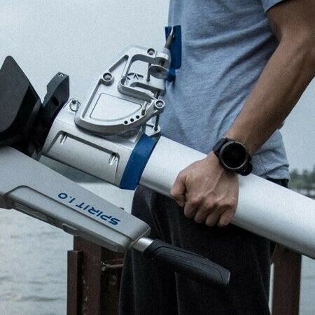 ePropulsion Spirit 1 kW Evo (Plus) met 1,3 kWh accu Elektrische buitenboordmotor — Kortstaart - Marinaut 